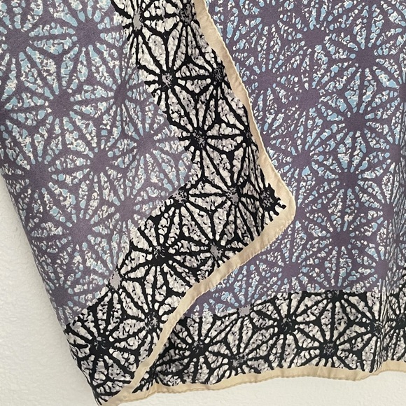 NWT Patterned Blue Square Silk Scarf by Épice - Picture 2 of 9